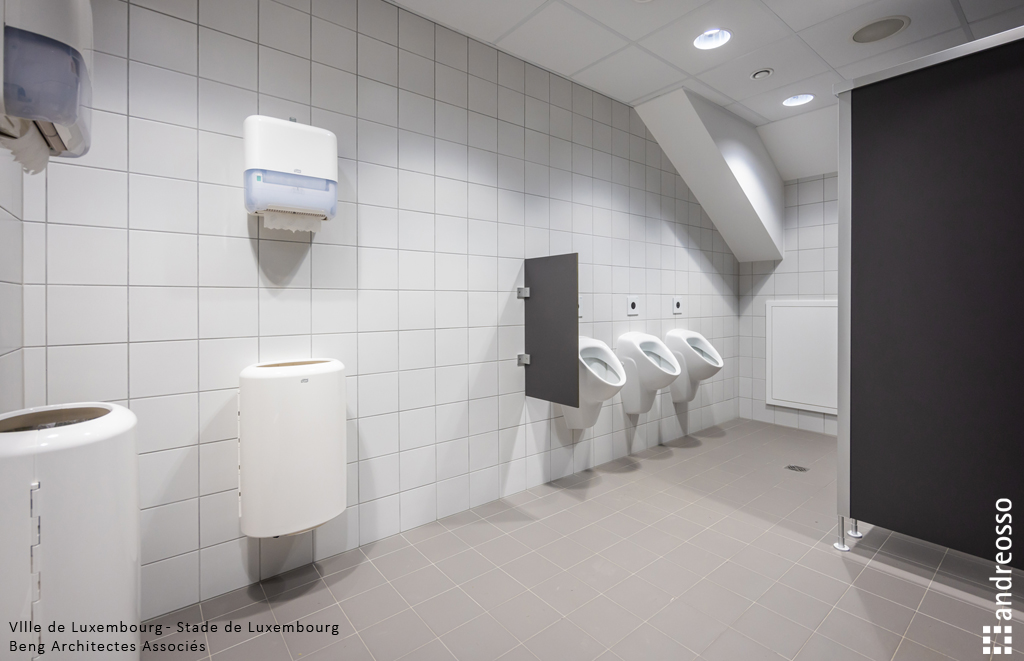 toilette public stade de luxembourg carrelage
